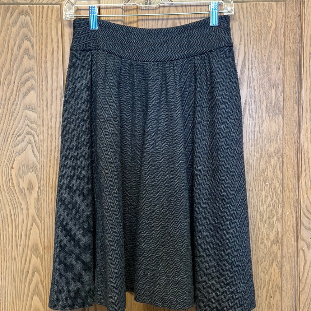 Banana Republic Skirt with Pockets.